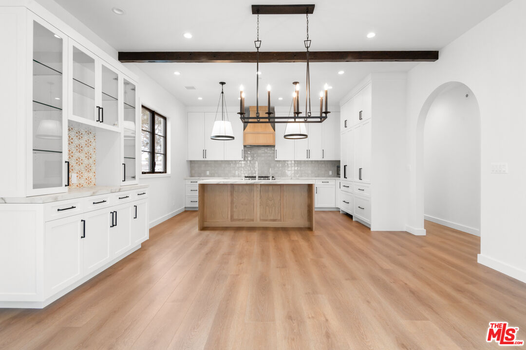 930 Lincoln Blvd Unit: B