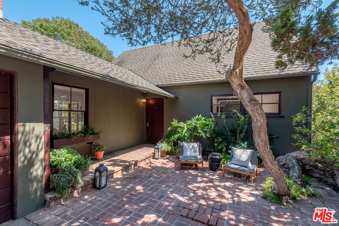 3306 Veteran Ave