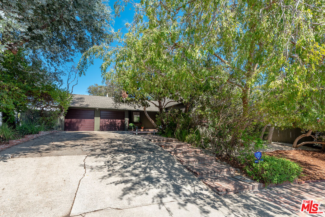 3306 Veteran Ave