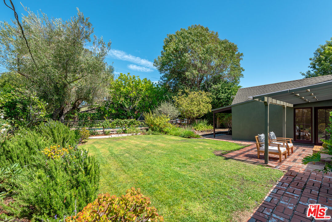 3306 Veteran Ave
