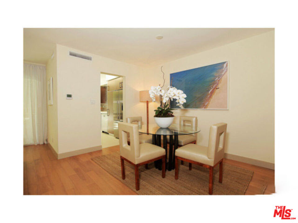 11657 Chenault St Unit: 105