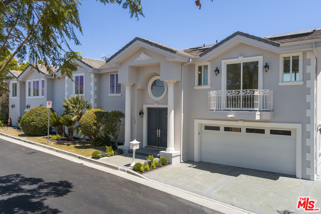 4726 San Sebastian Dr