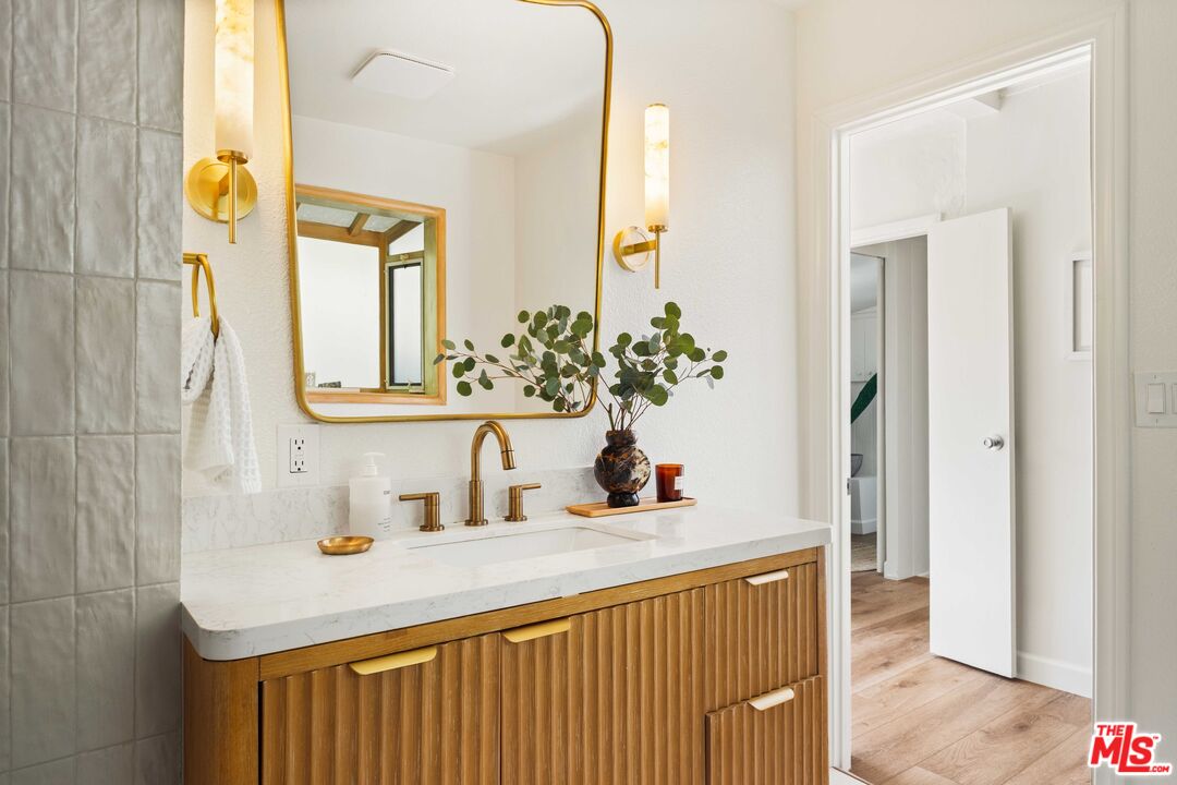 8223 Yucca Trl