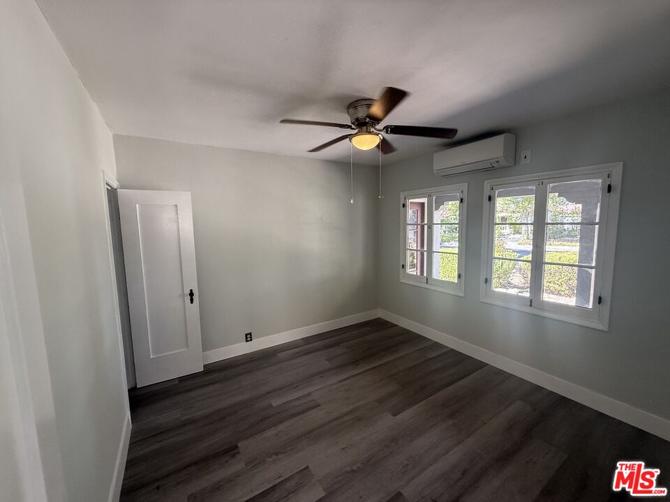 92 S Sunnyslope Ave