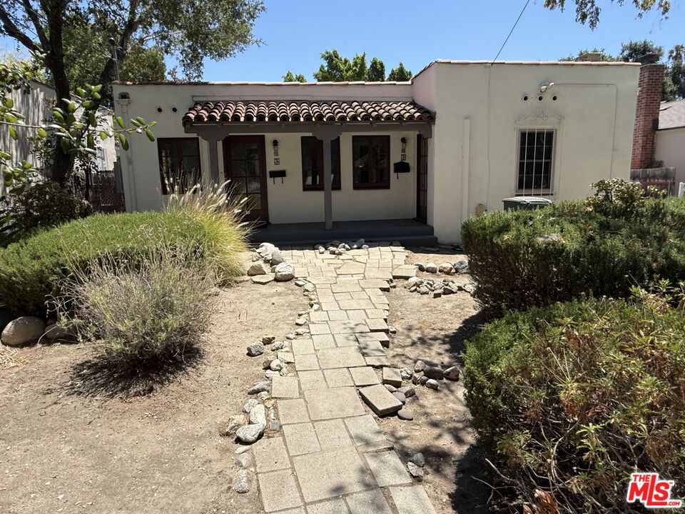 92 S Sunnyslope Ave