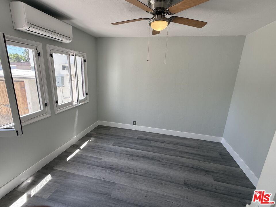 92 S Sunnyslope Ave