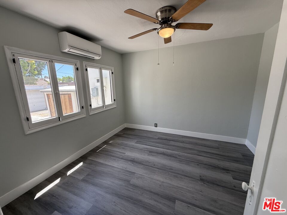 92 S Sunnyslope Ave