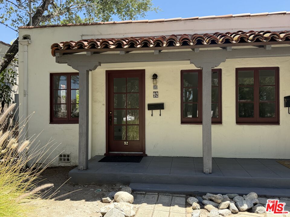92 S Sunnyslope Ave