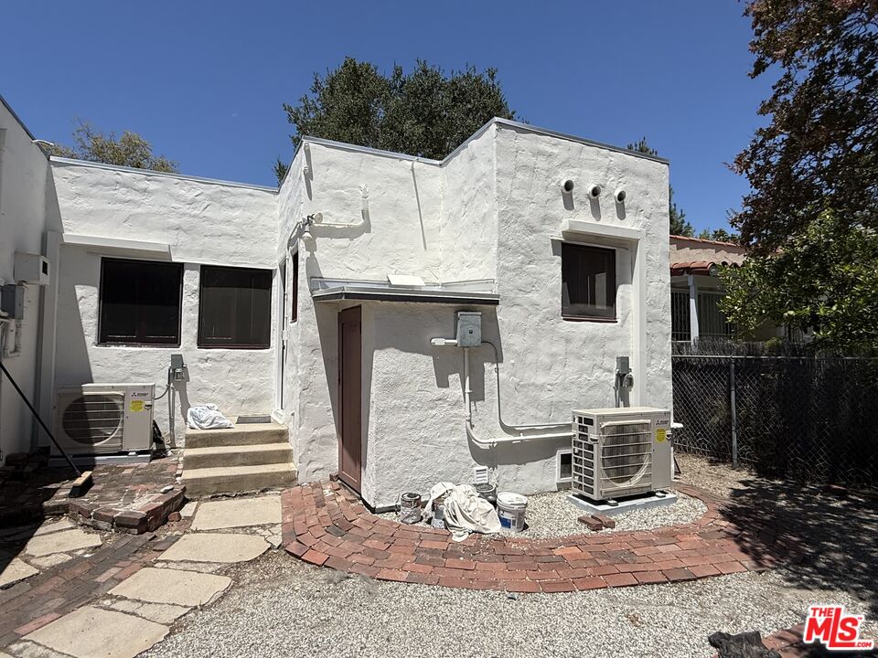92 S Sunnyslope Ave