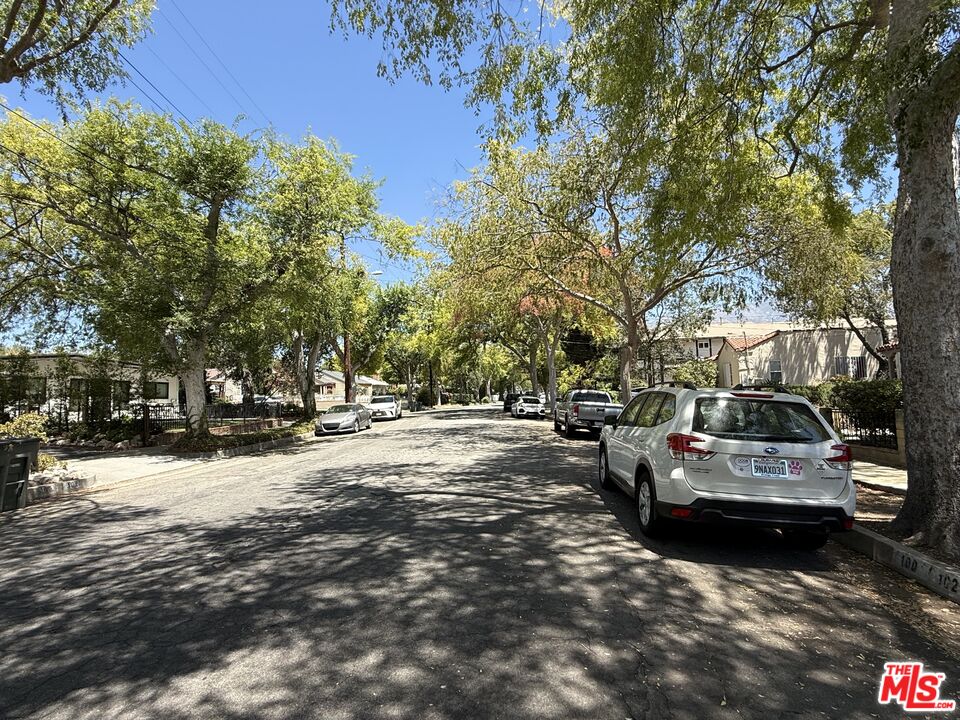 92 S Sunnyslope Ave