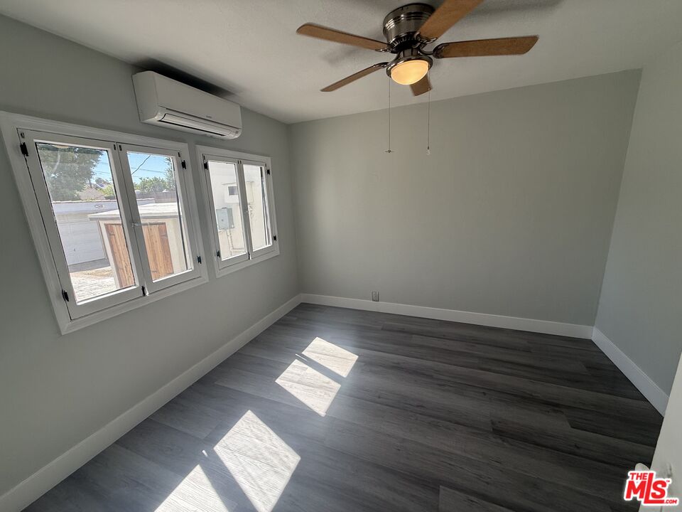 92 S Sunnyslope Ave