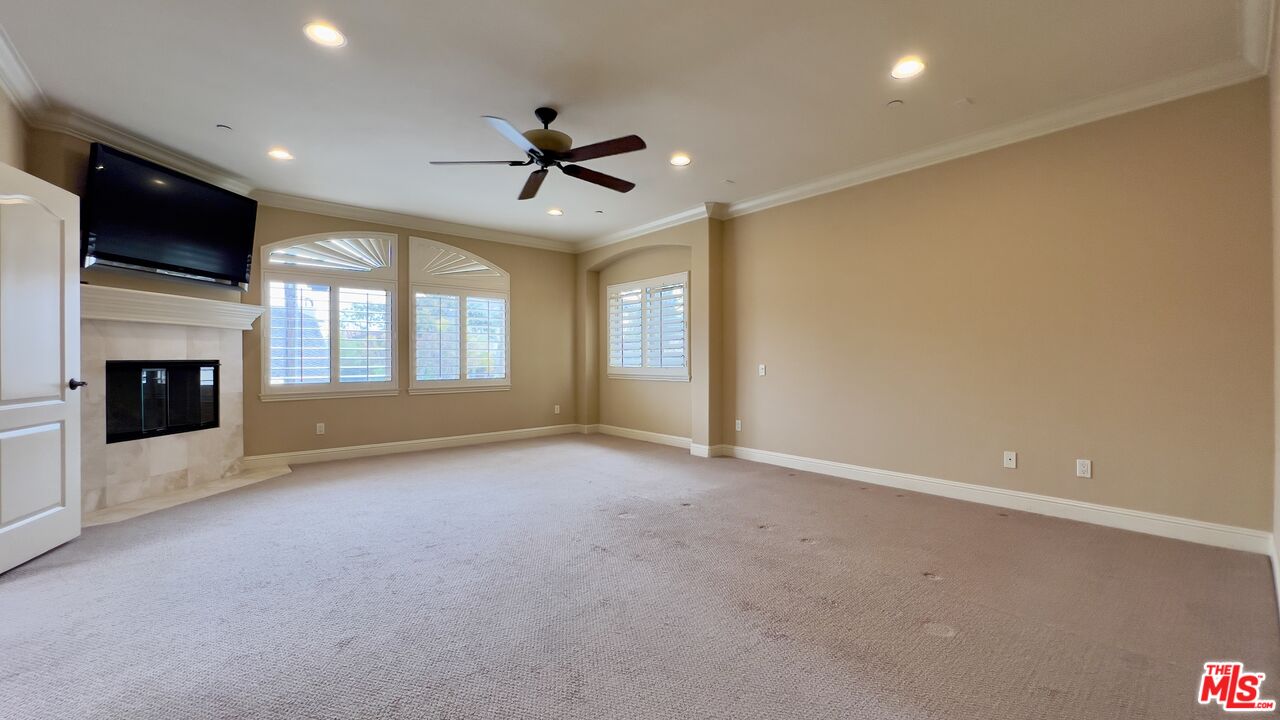 1011 Green Lane