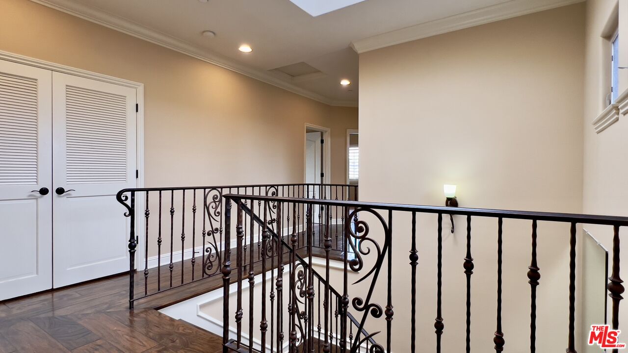 1011 Green Lane