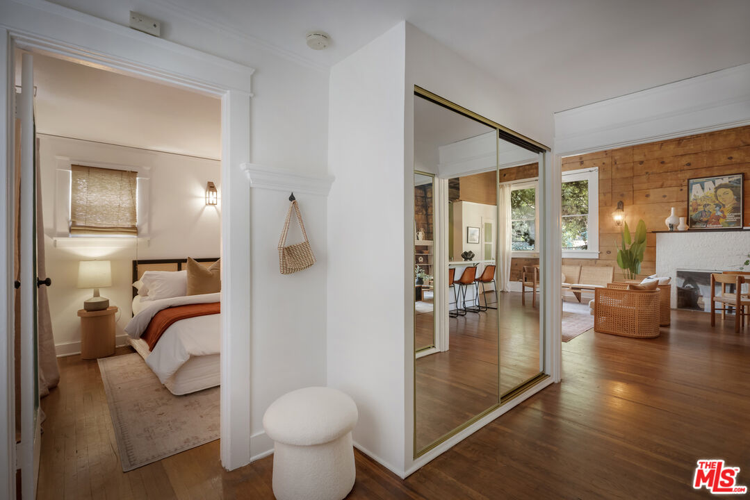 1159 N FULLER AVE Unit: A