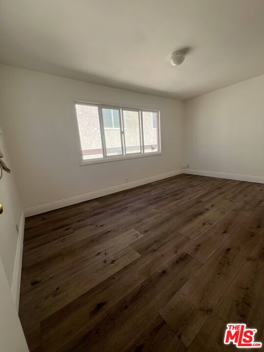 4822 Rosewood Ave Unit: 4