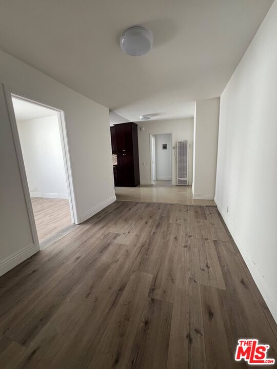 4822 Rosewood Ave Unit: 4