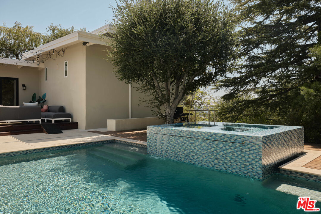 1205 Eagle Vista Dr