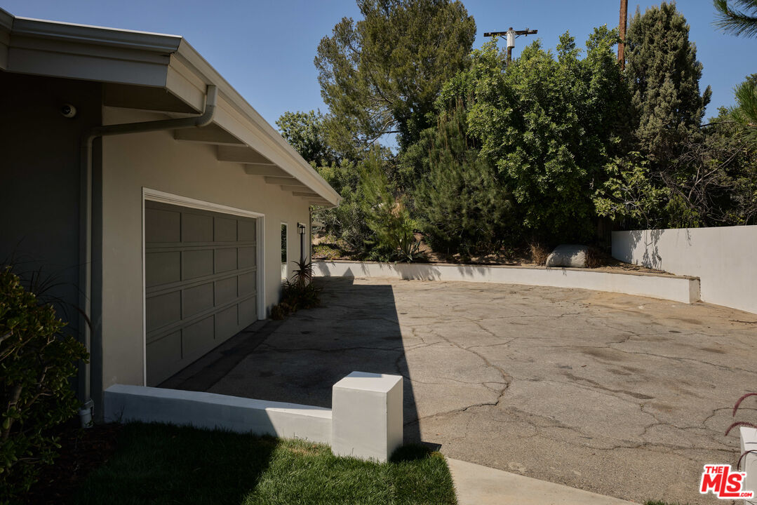 1205 Eagle Vista Dr