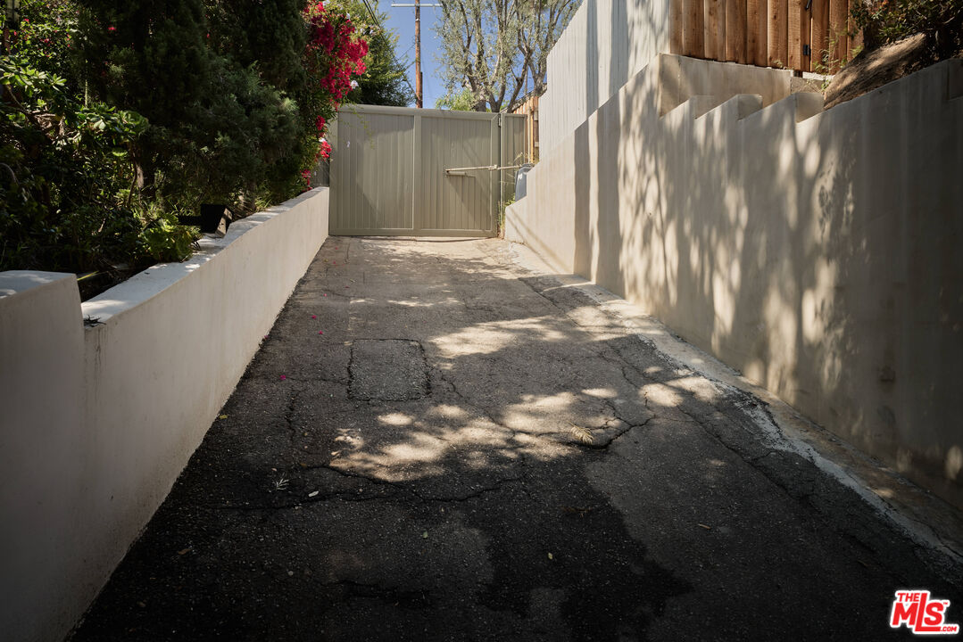 1205 Eagle Vista Dr