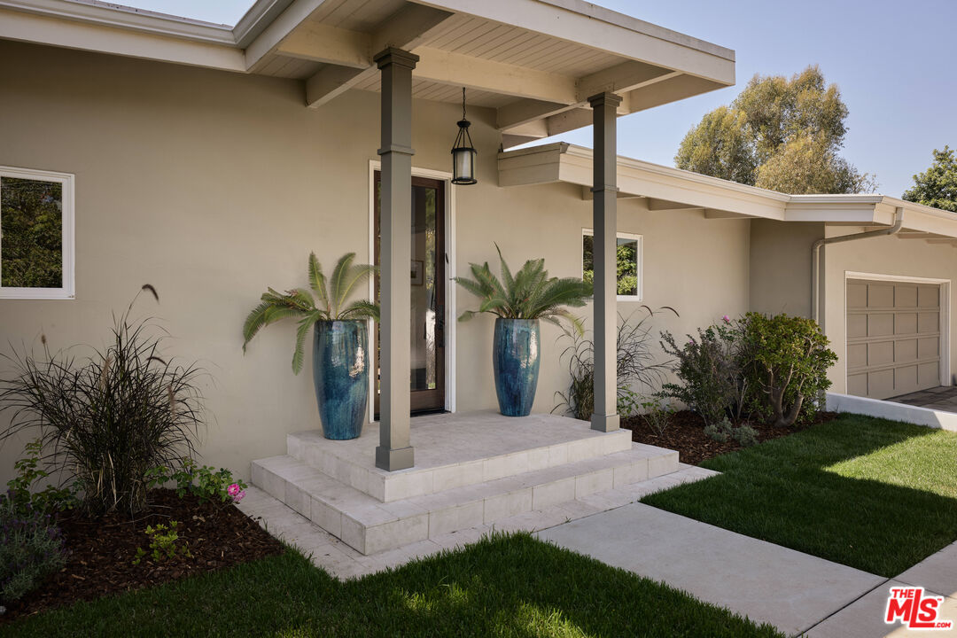 1205 Eagle Vista Dr
