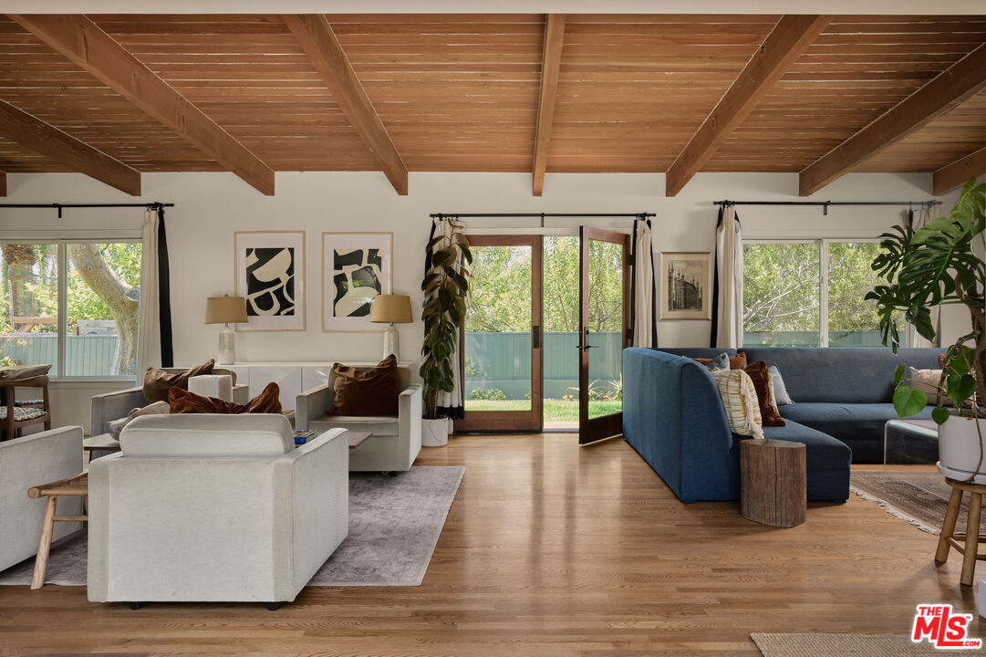 1205 Eagle Vista Dr