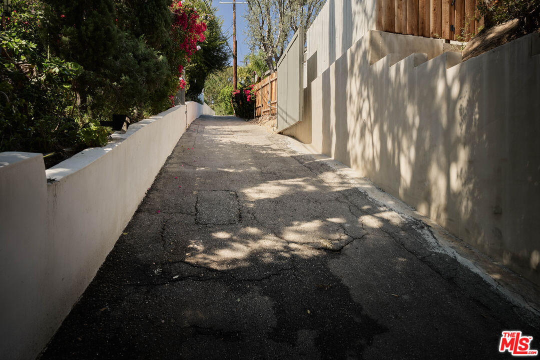 1205 Eagle Vista Dr