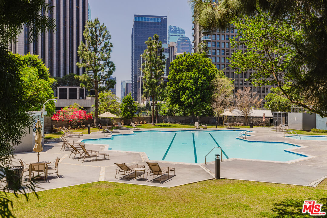 800 W 1st St Unit: 2410