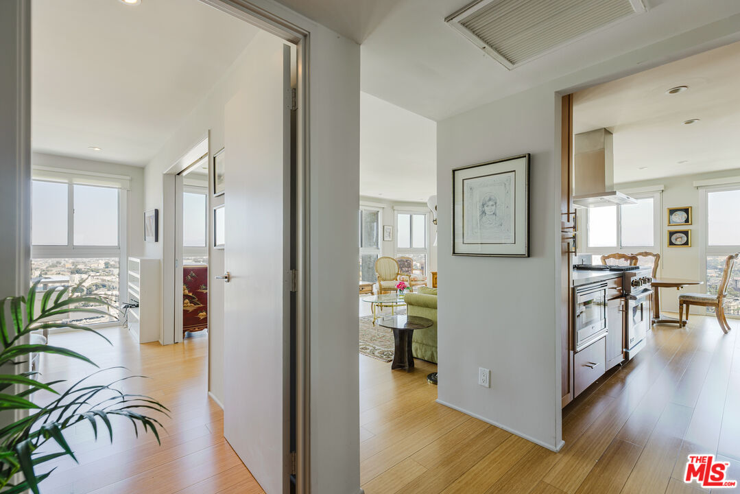 800 W 1st St Unit: 2410