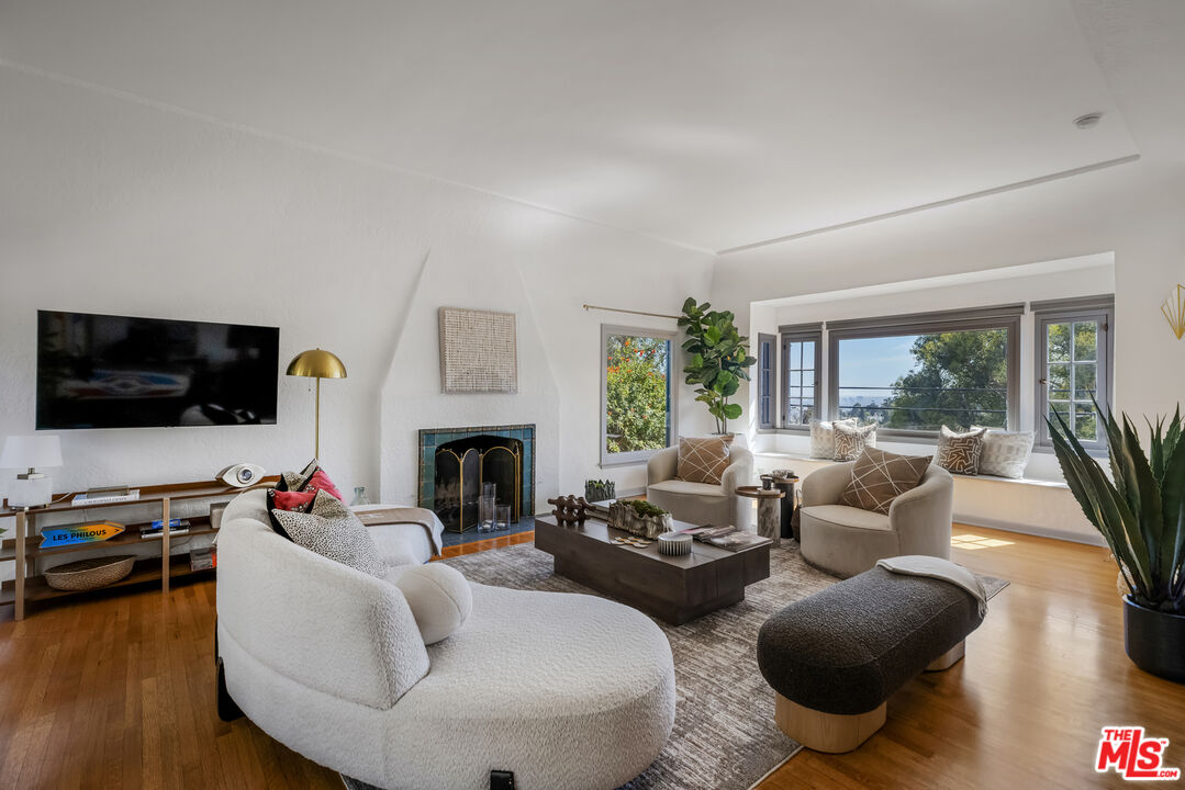 2614 Rutherford Dr