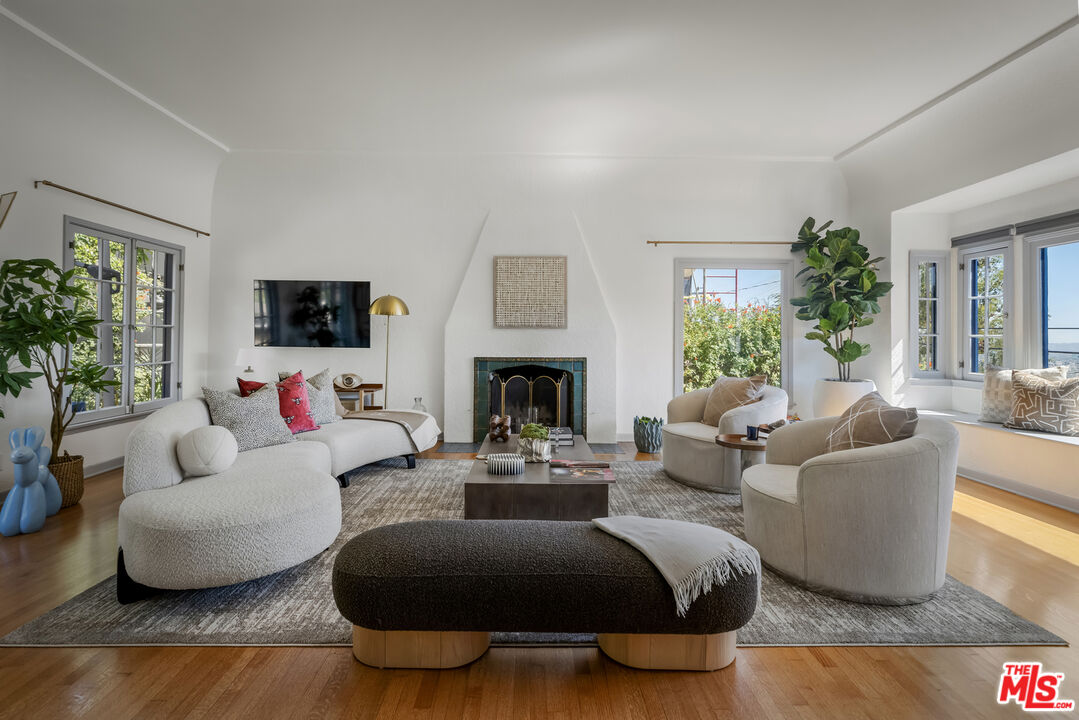 2614 Rutherford Dr