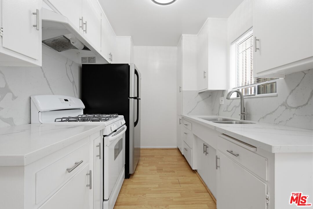 1672 Federal Ave Unit: 3