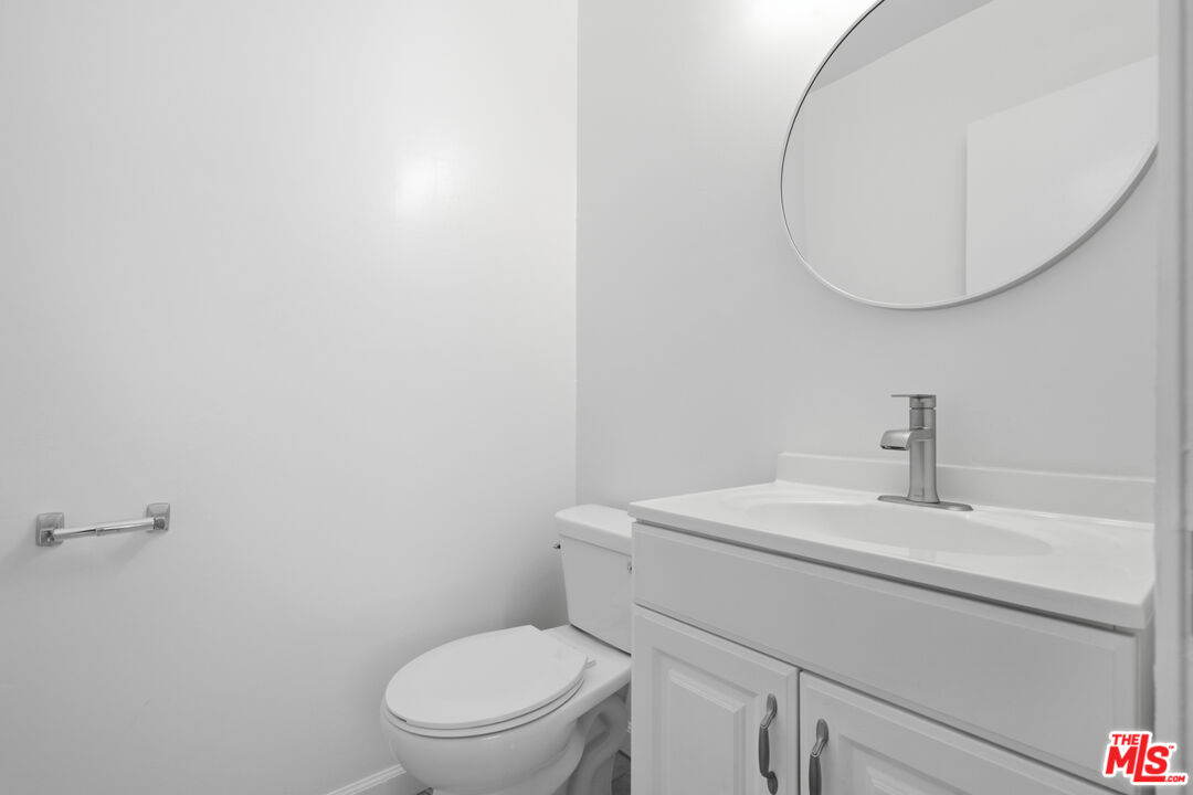 1672 Federal Ave Unit: 3