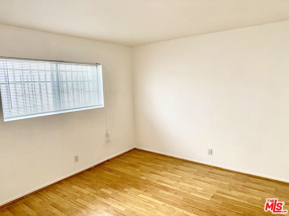 1672 Federal Ave Unit: 3
