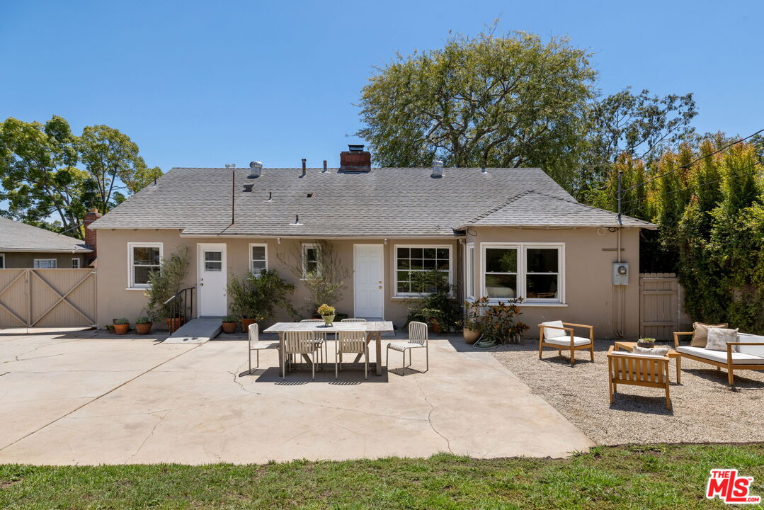 2244 Hillsboro Ave