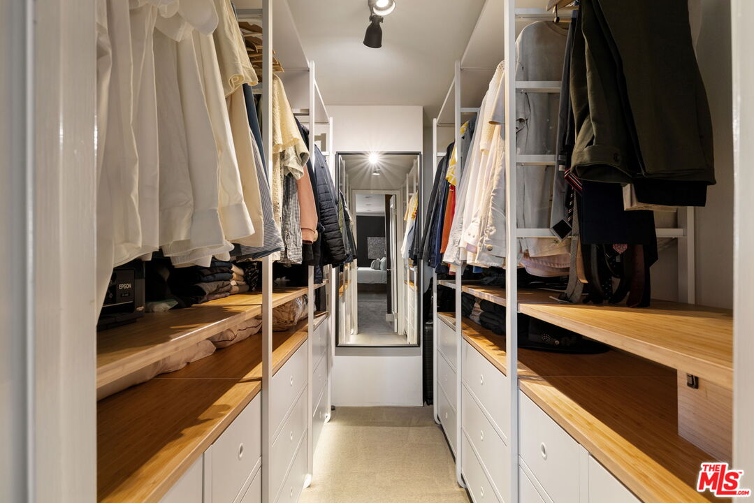 8455 Fountain Ave Unit: 301