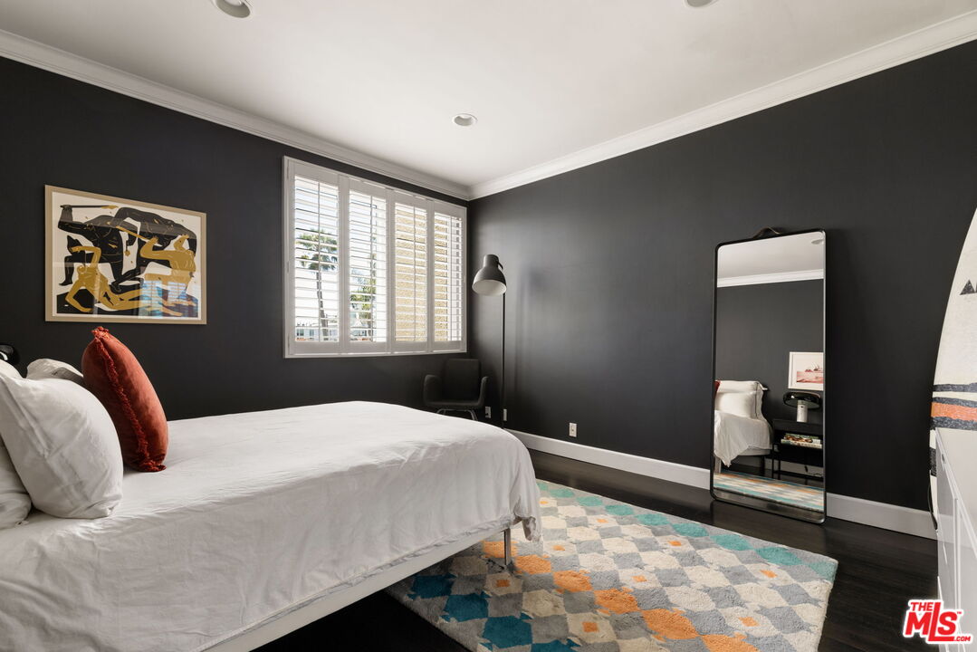 8455 Fountain Ave Unit: 301