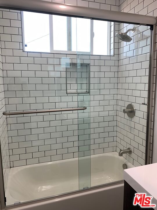 635 N Formosa Ave