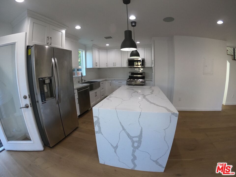 635 N Formosa Ave