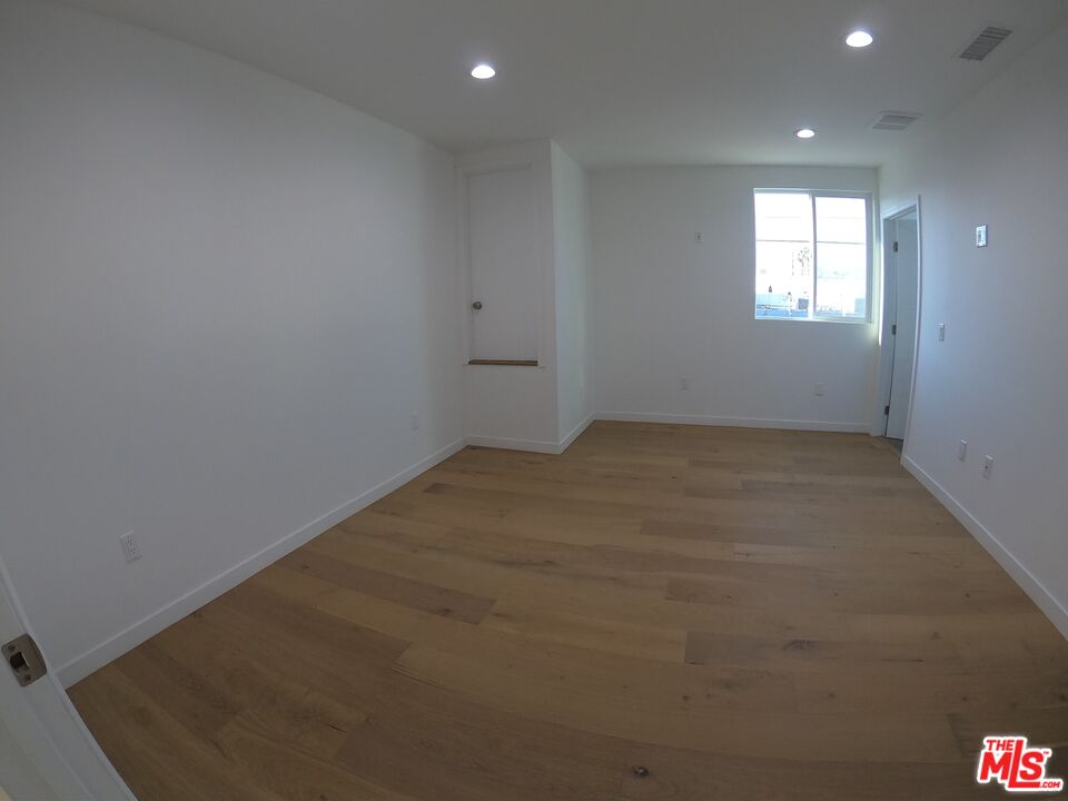 635 N Formosa Ave