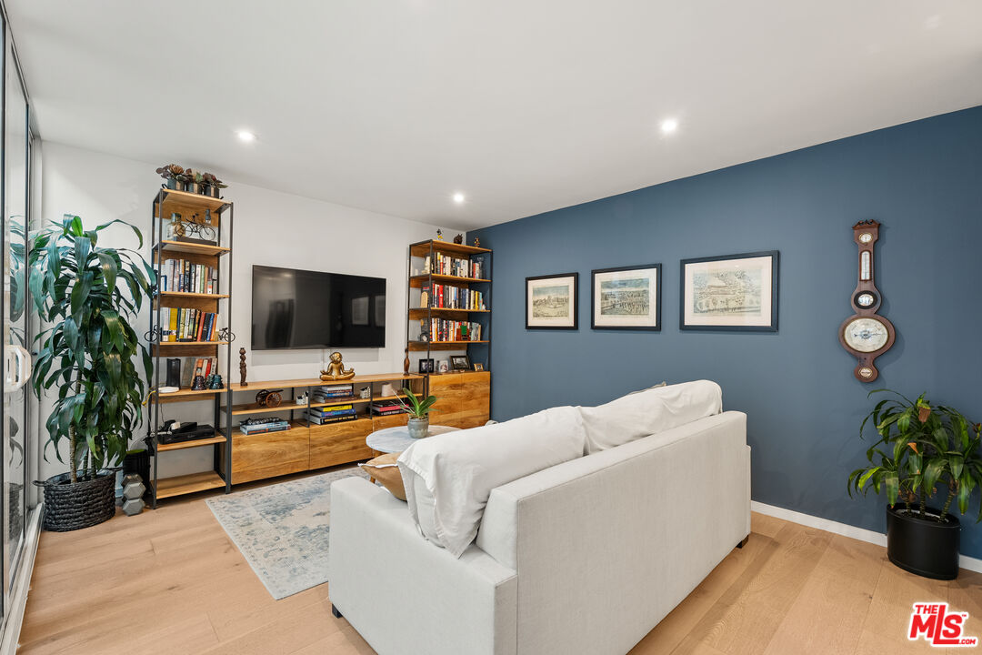 1930 Idaho Ave Unit: 3