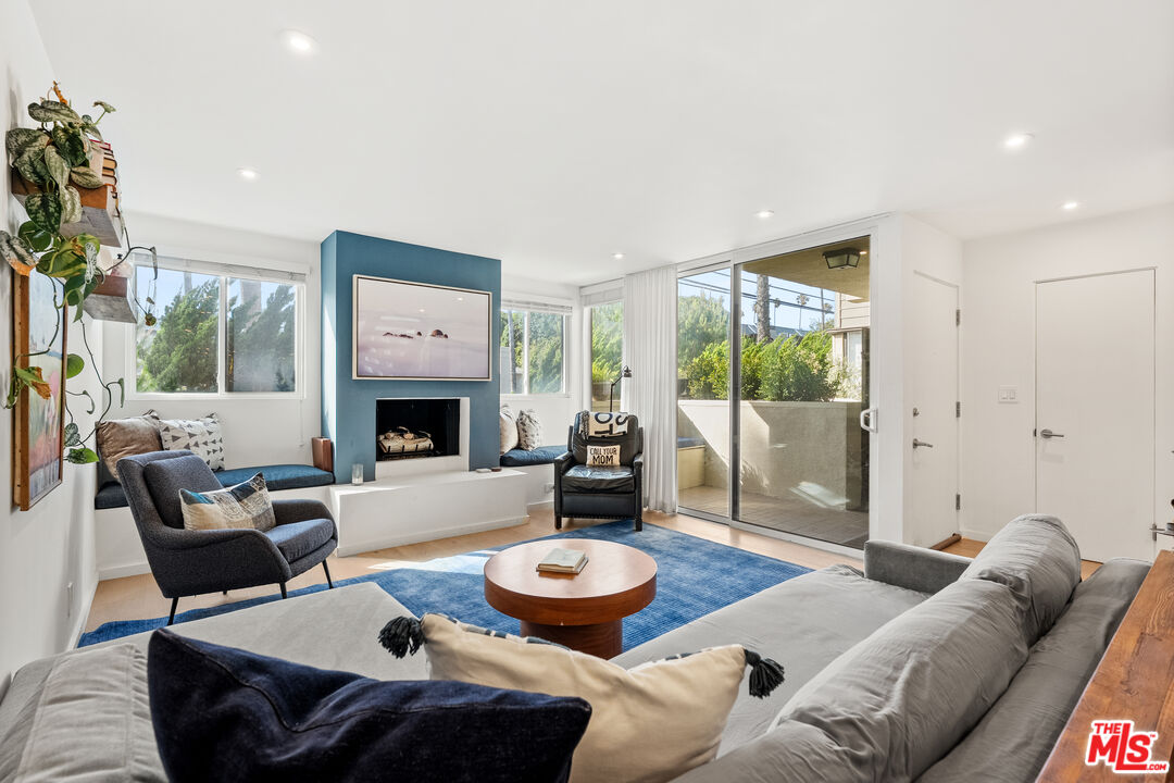 1930 Idaho Ave Unit: 3