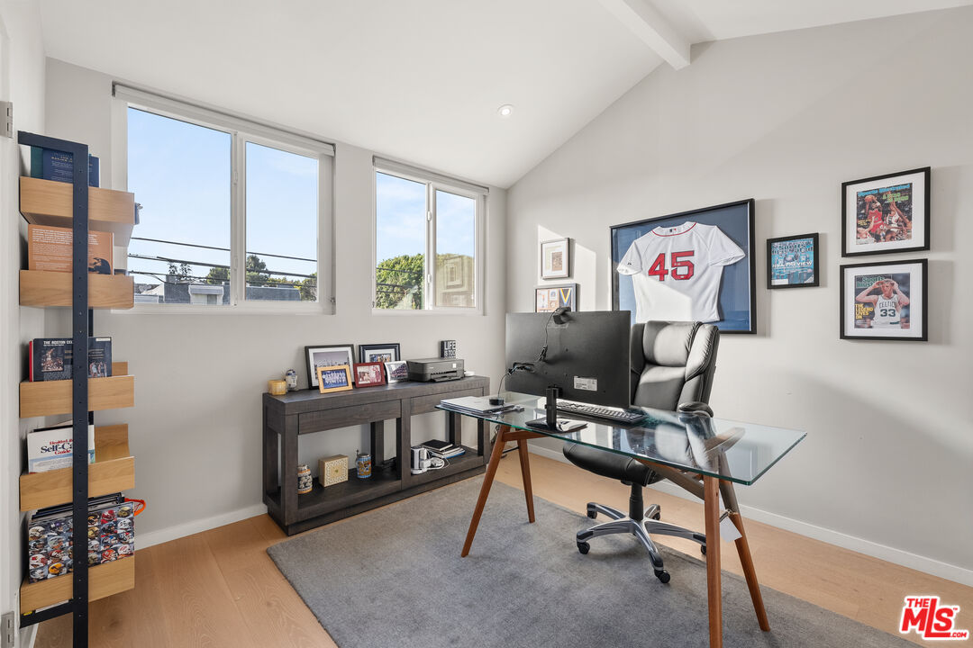 1930 Idaho Ave Unit: 3