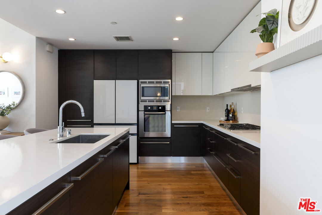 12504 Woodbridge St Unit: 402