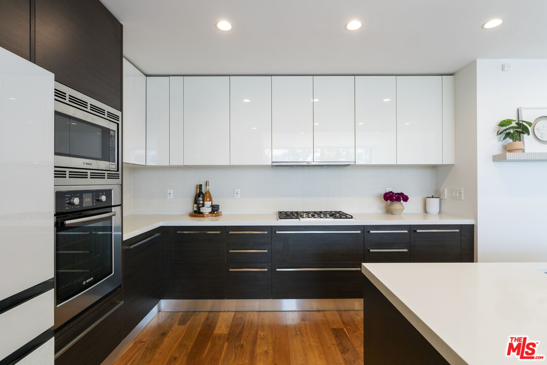 12504 Woodbridge St Unit: 402