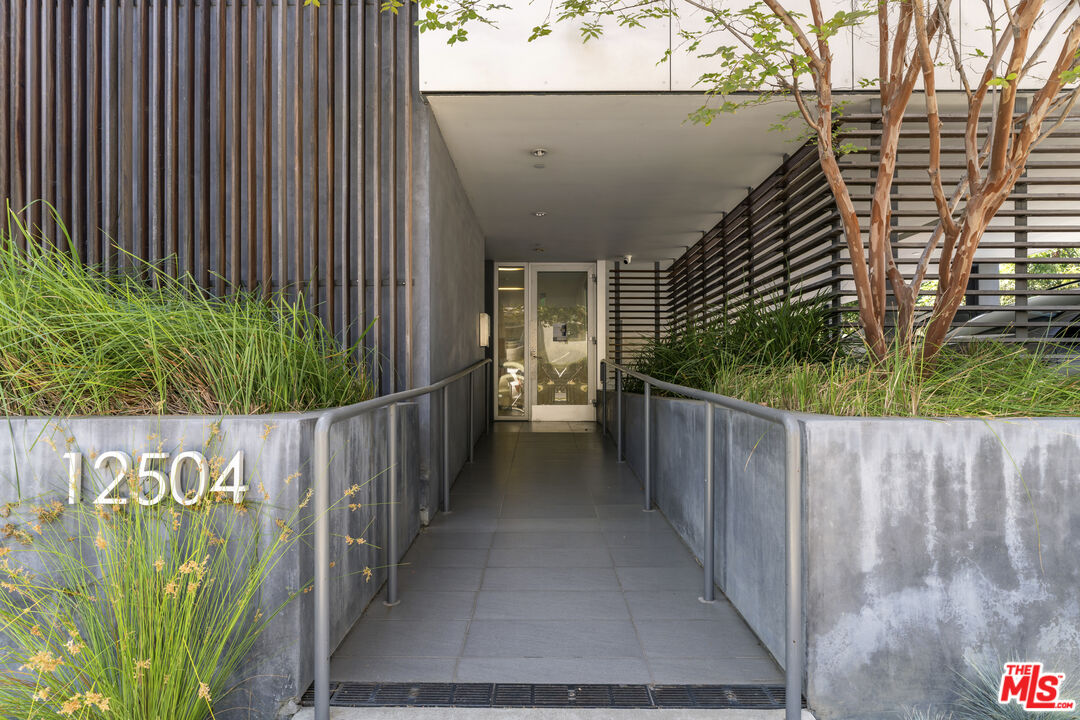 12504 Woodbridge St Unit: 402