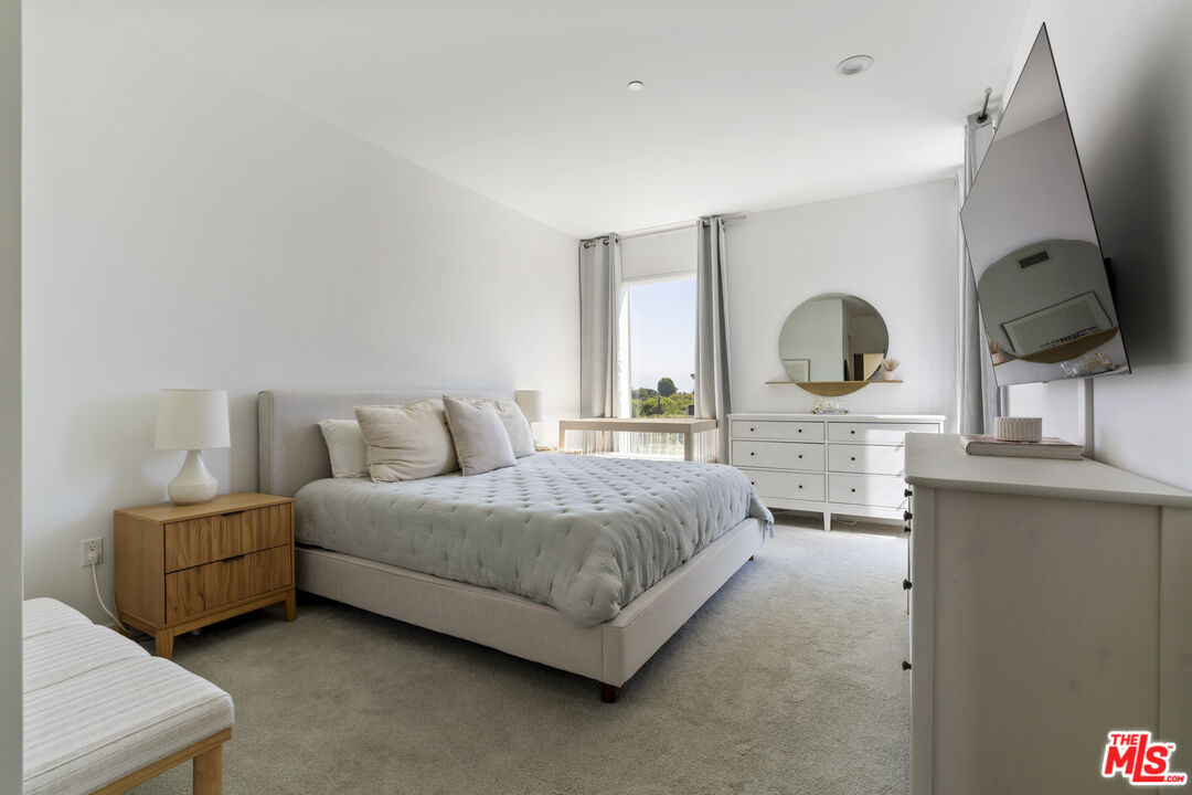 12504 Woodbridge St Unit: 402