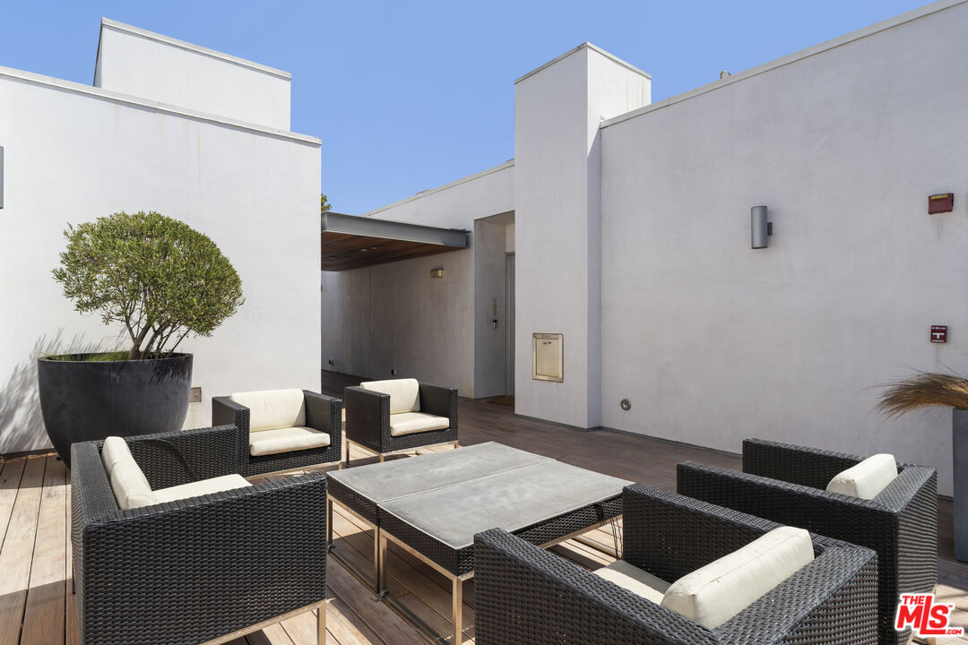 12504 Woodbridge St Unit: 402