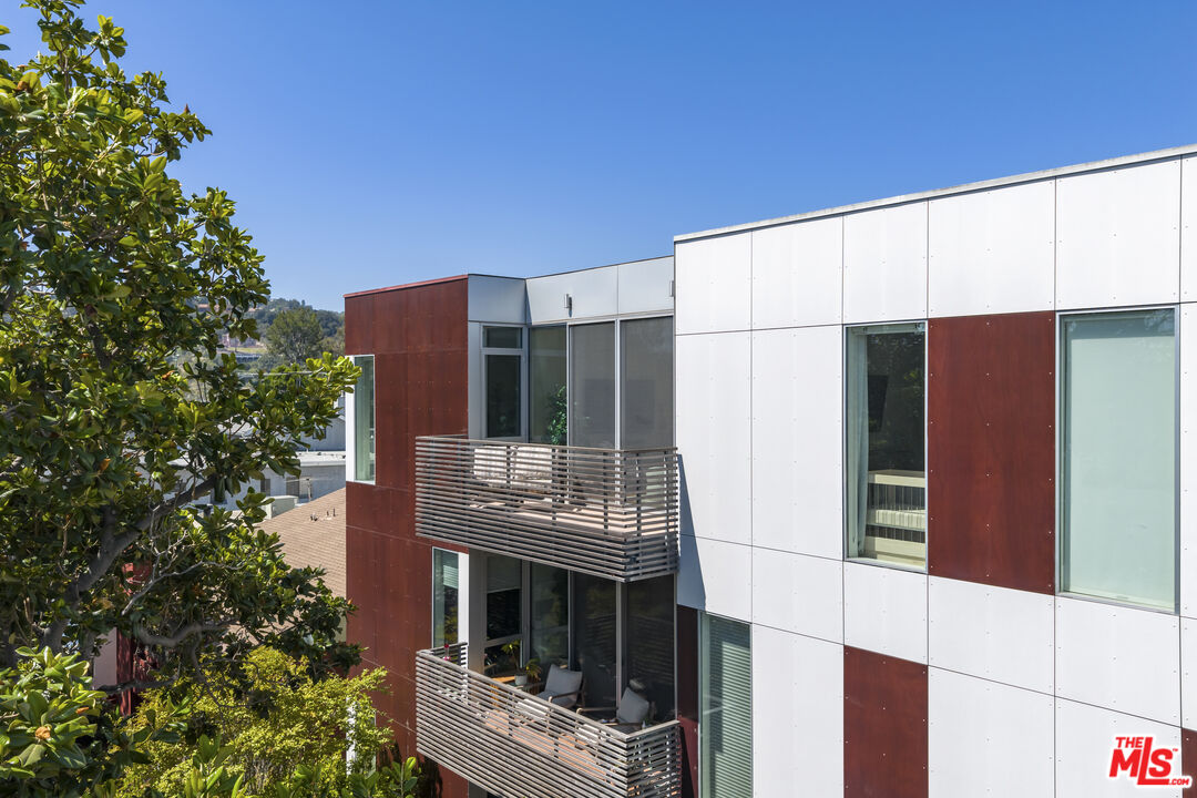 12504 Woodbridge St Unit: 402