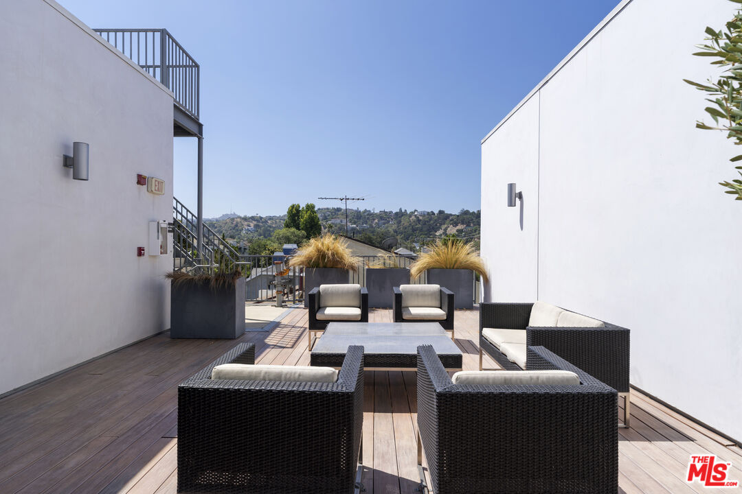 12504 Woodbridge St Unit: 402