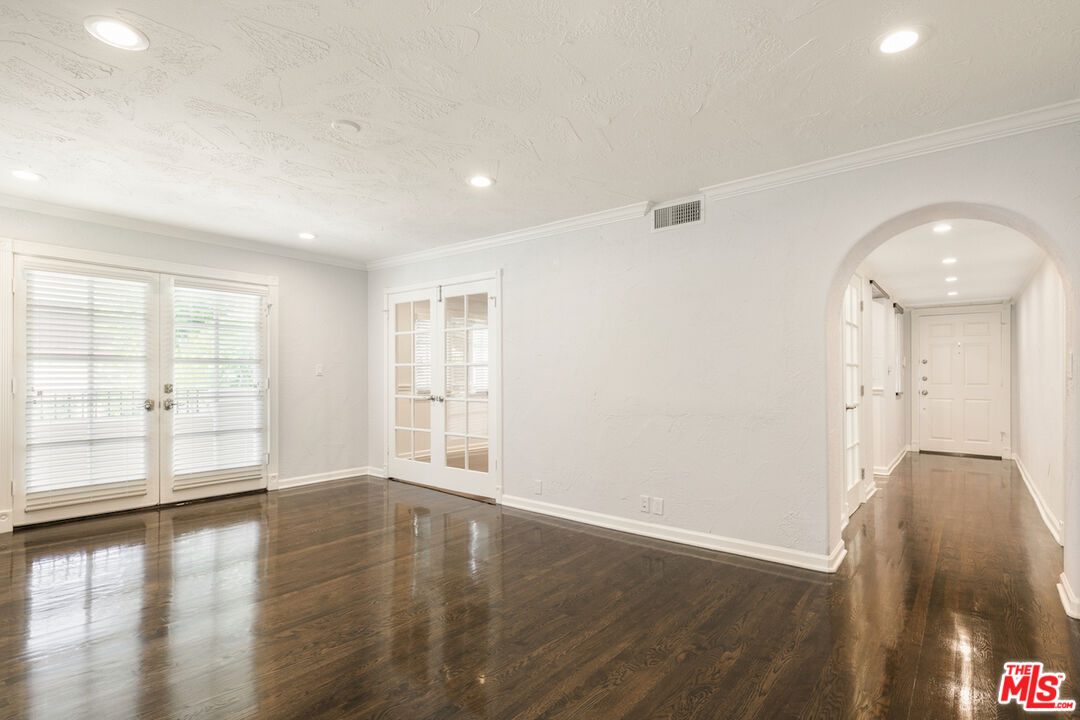 1118 S Cardiff Ave Unit: 1